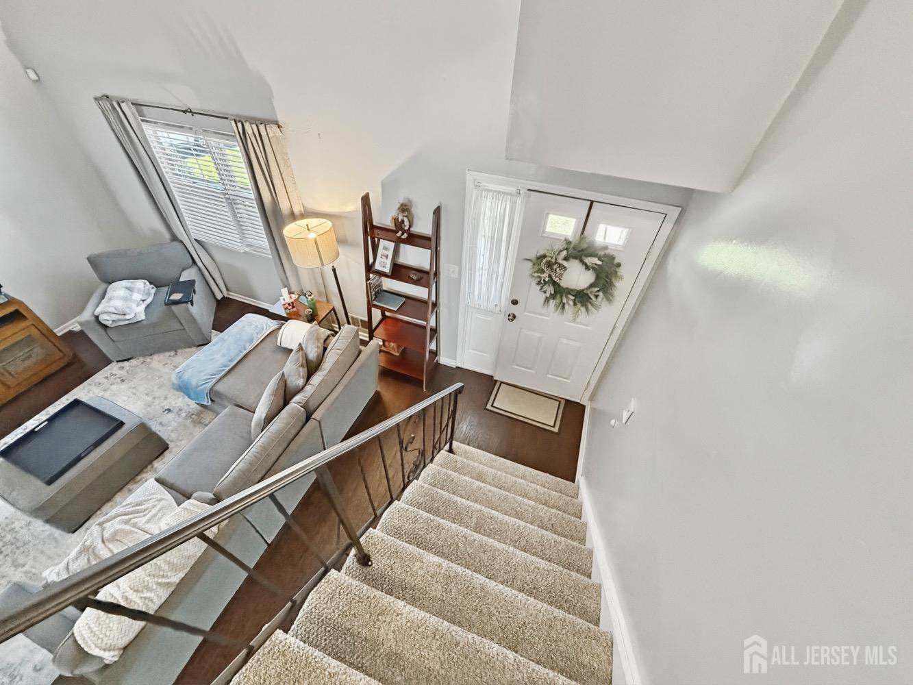 19 Wellington Court Sayreville NJ 08872