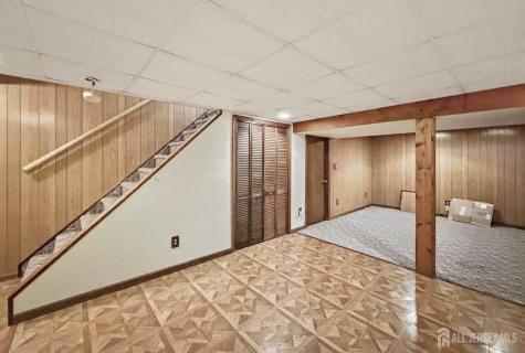 19 Wellington Court Sayreville NJ 08872