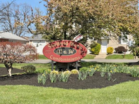 19 Wellington Court Sayreville NJ 08872