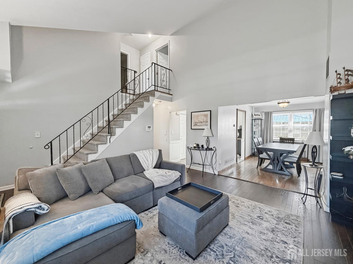 19 Wellington Court Sayreville NJ 08872