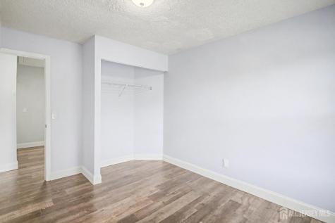 208 Sunshine Court Parlin NJ 08859