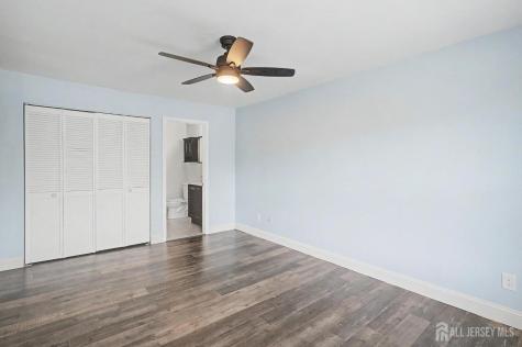 208 Sunshine Court Parlin NJ 08859