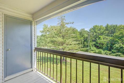 208 Sunshine Court Parlin NJ 08859