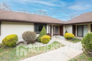 48-B Wild Turkey Way Manalapan NJ 07726