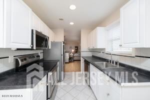 48-B Wild Turkey Way Manalapan NJ 07726