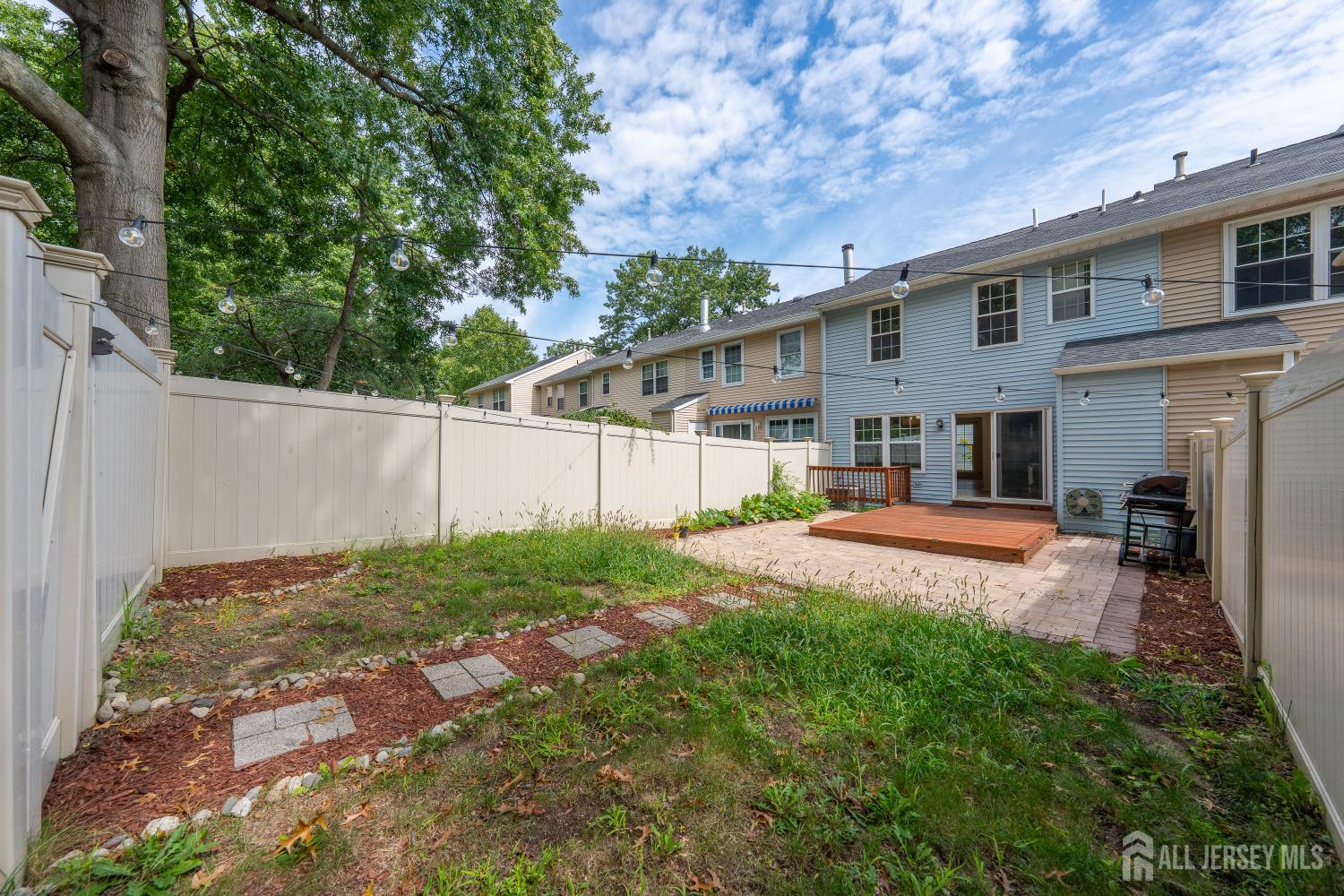 35 E Byrnes Lane E Sayreville NJ 08872
