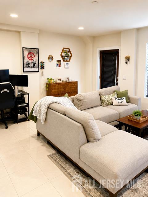 100 Tidewater Street Jersey City NJ 07302