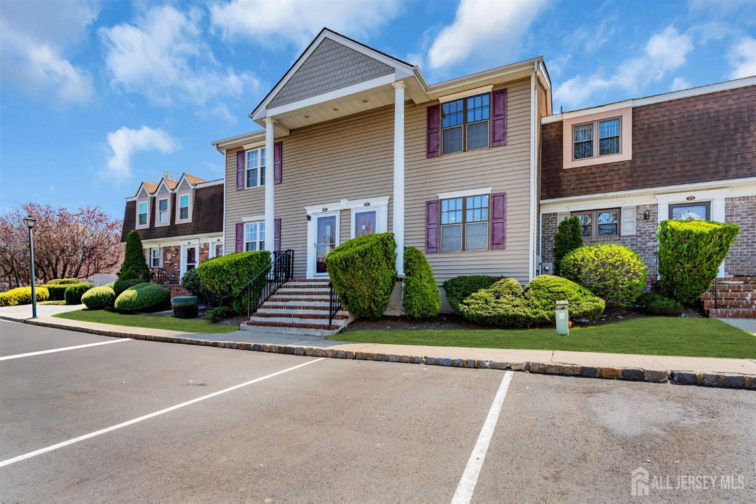 53 Heritage Lane Fords NJ 08863