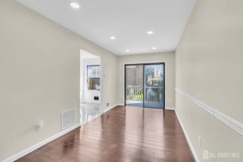 53 Heritage Lane Fords NJ 08863
