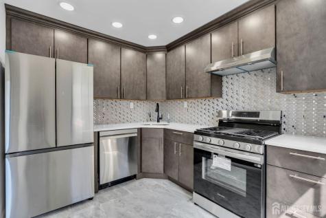 53 Heritage Lane Fords NJ 08863