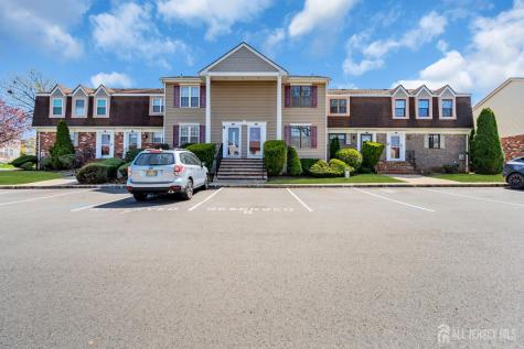 53 Heritage Lane Fords NJ 08863