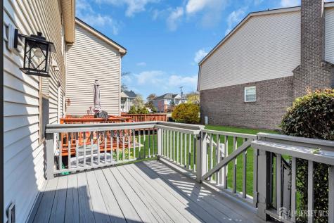 53 Heritage Lane Fords NJ 08863