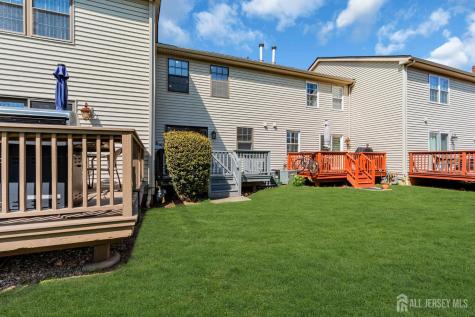 53 Heritage Lane Fords NJ 08863