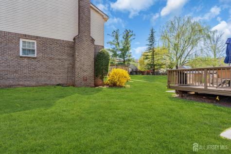 53 Heritage Lane Fords NJ 08863