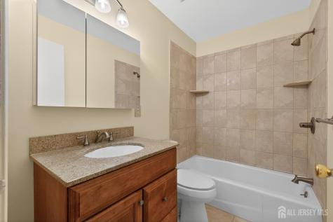 2101 Bayhead Drive Sayreville NJ 08859