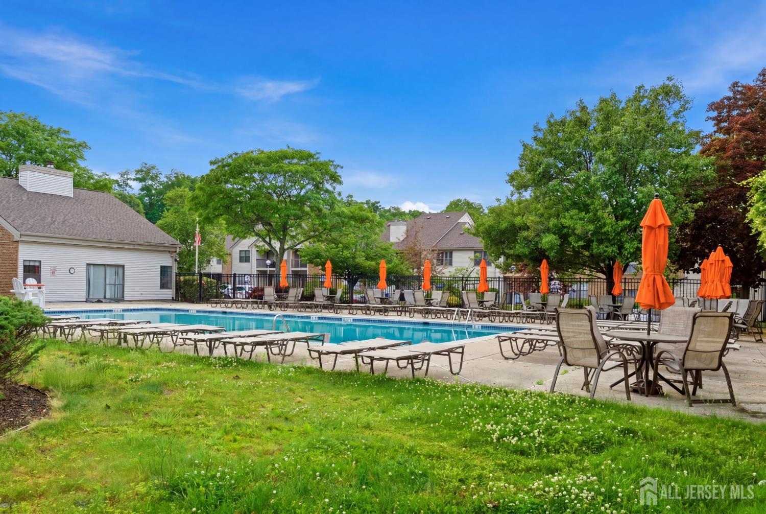 2101 Bayhead Drive Sayreville NJ 08859