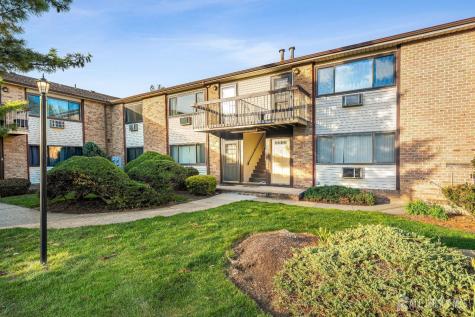 128 Cricket Lane Woodbridge Proper NJ 07095
