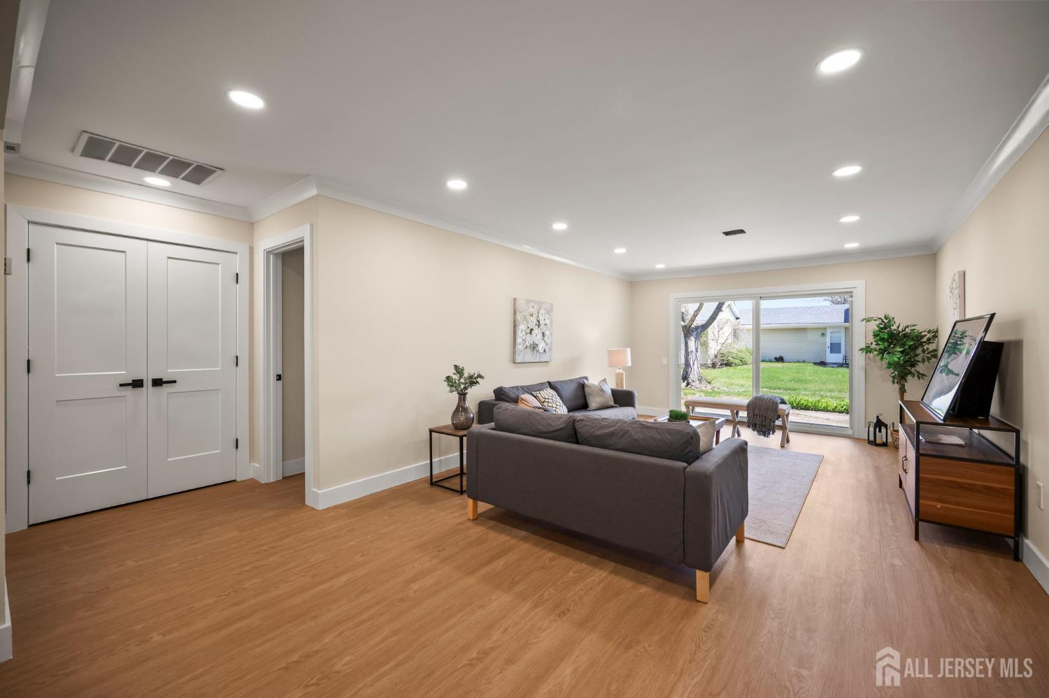 701 Croydon Road Monroe NJ 08831