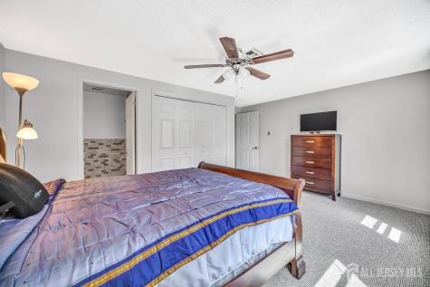 312 Sharon Way Monroe NJ 08831