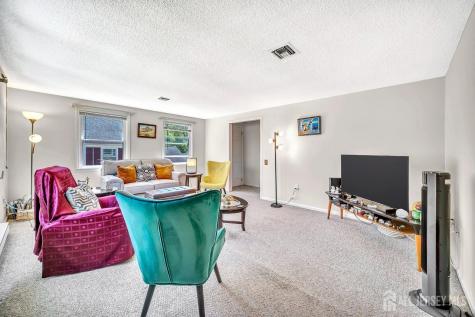 312 Sharon Way Monroe NJ 08831