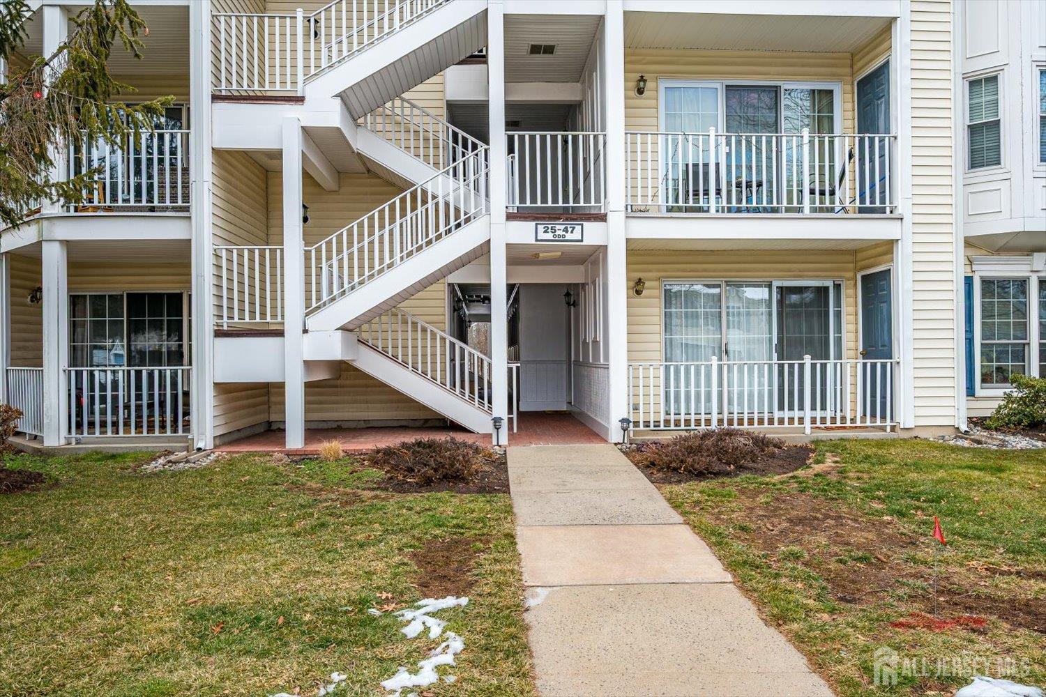 45 Amethyst Way Franklin NJ 08823