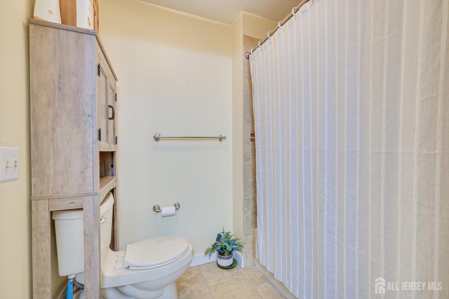 45 Amethyst Way Franklin NJ 08823