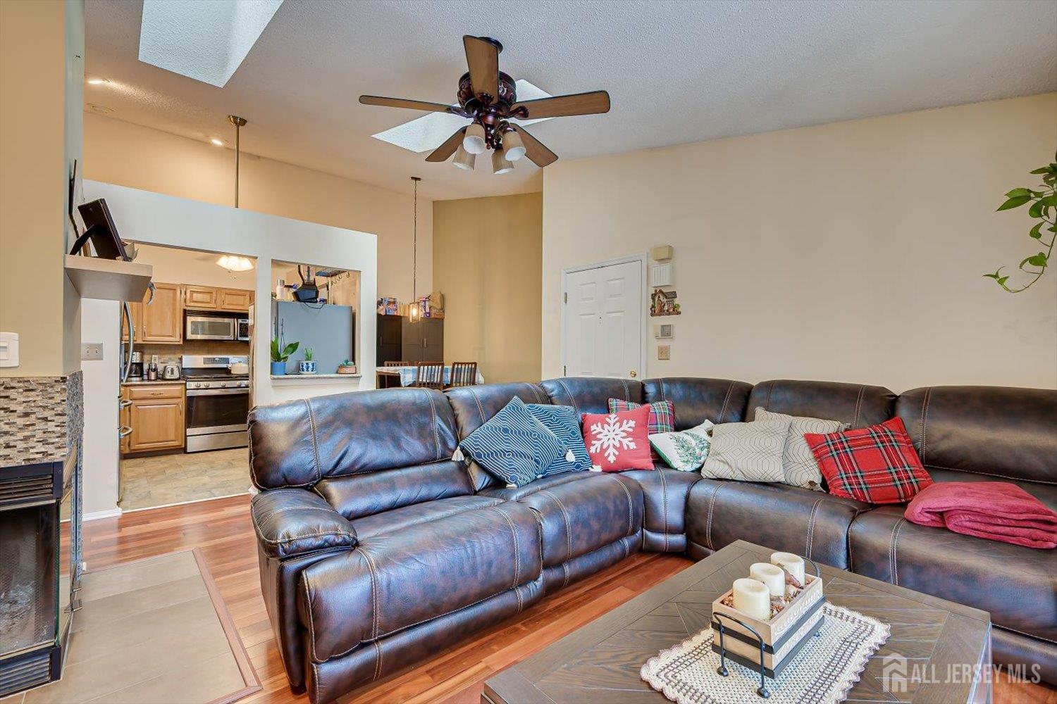 45 Amethyst Way Franklin NJ 08823