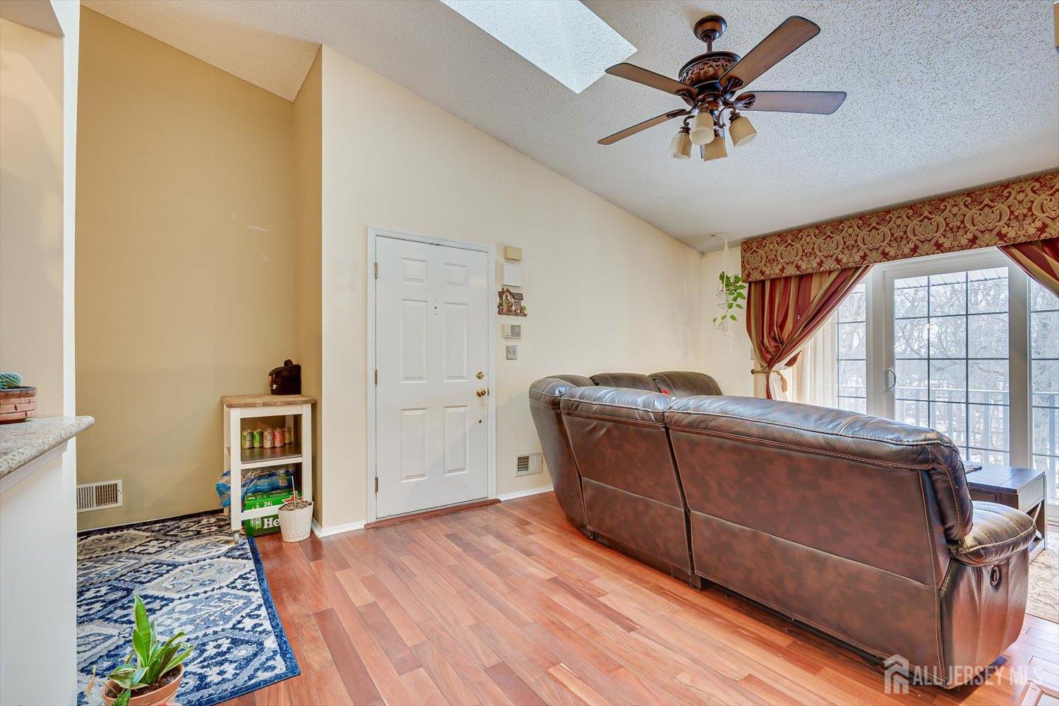 45 Amethyst Way Franklin NJ 08823
