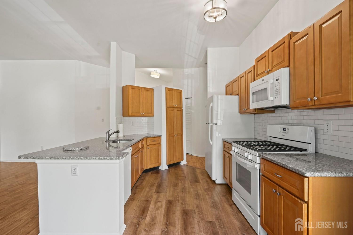 6083 Cedar Court South Brunswick NJ 08852