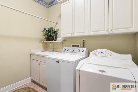 34 Schindler Court Lawrence NJ 08648