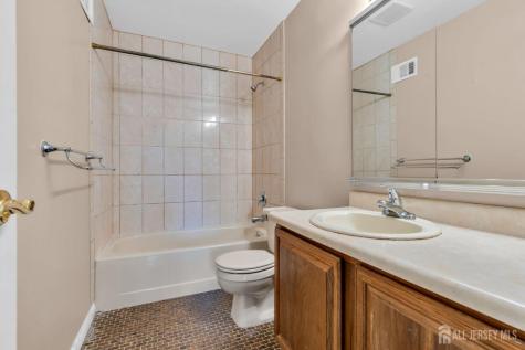 33 Deerberry Lane South Brunswick NJ 08852