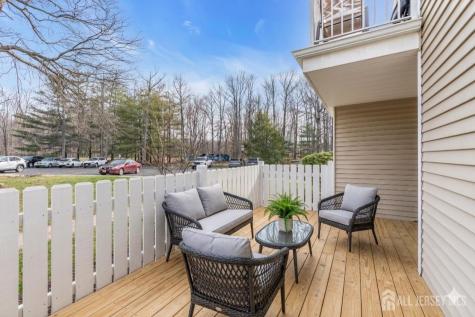 33 Deerberry Lane South Brunswick NJ 08852