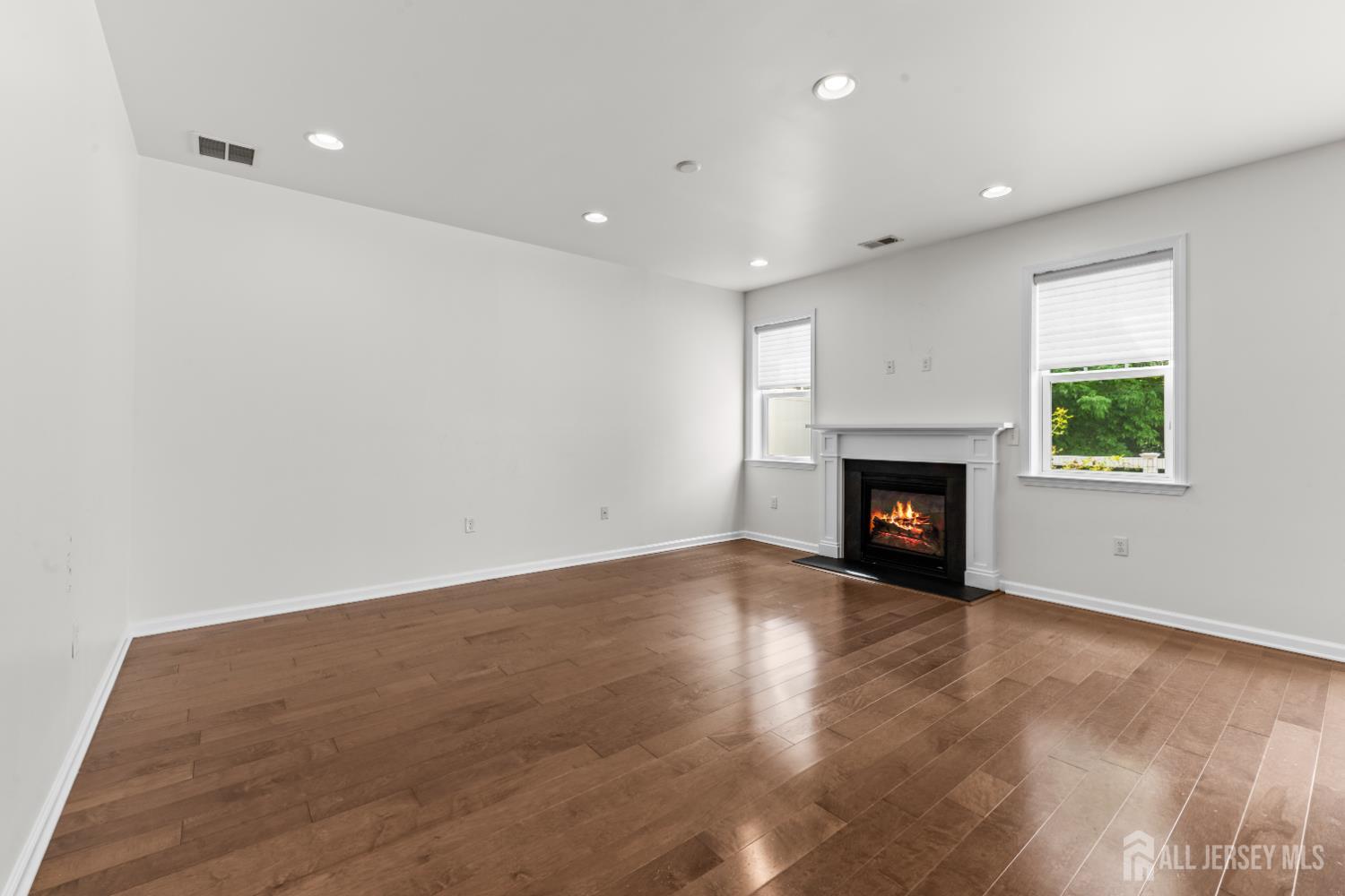 135 Savoth Lane Colonia NJ 07067