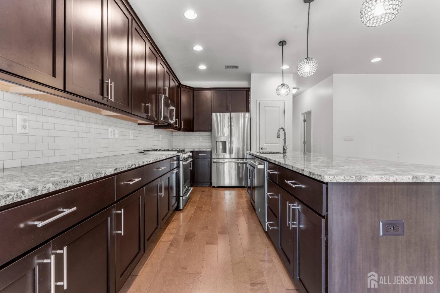 135 Savoth Lane Colonia NJ 07067