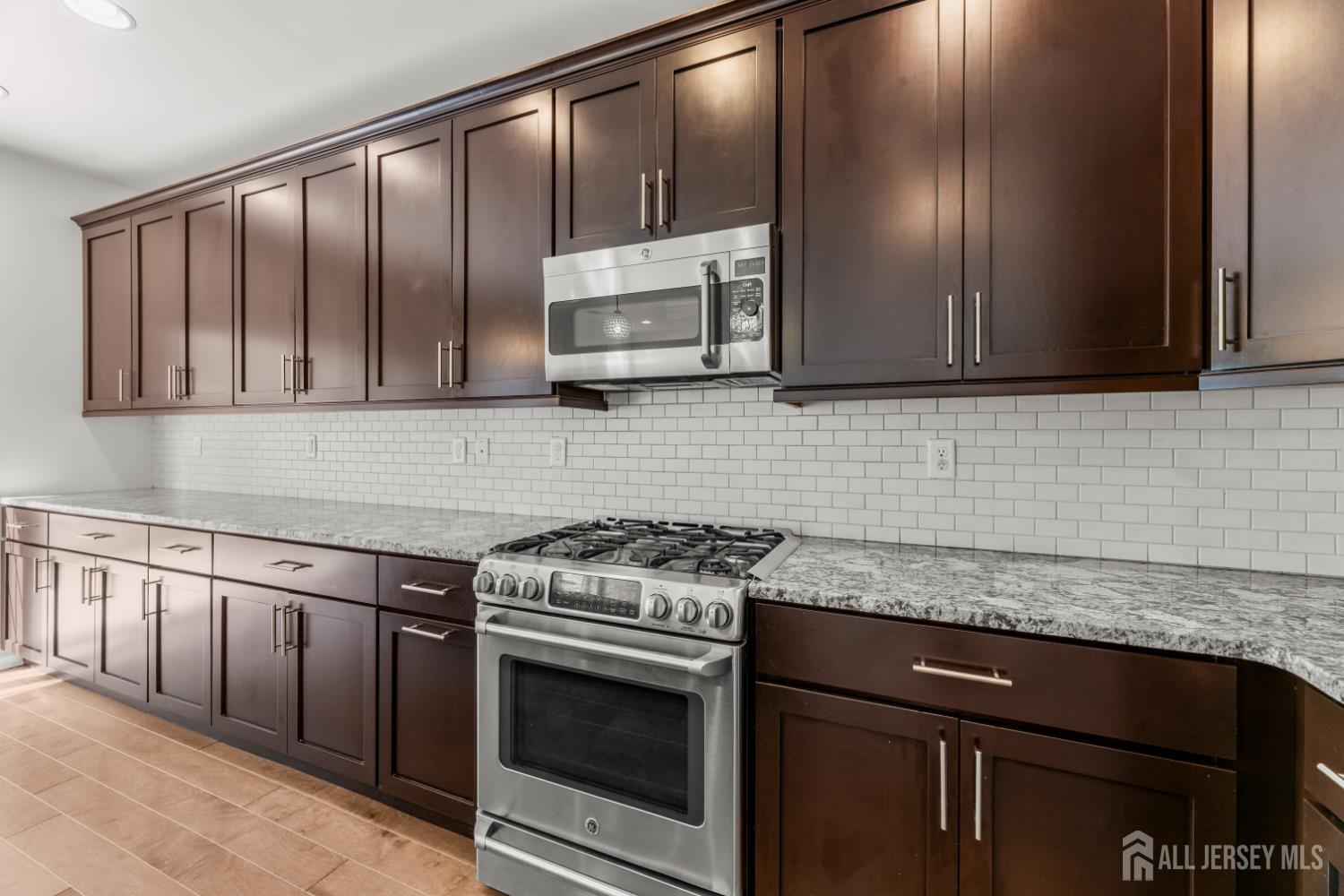 135 Savoth Lane Colonia NJ 07067