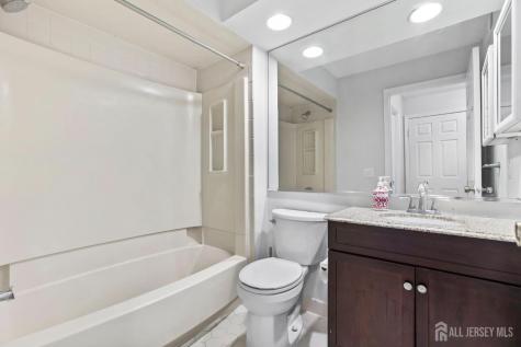 1108 Stoneridge Circle Helmetta NJ 08828