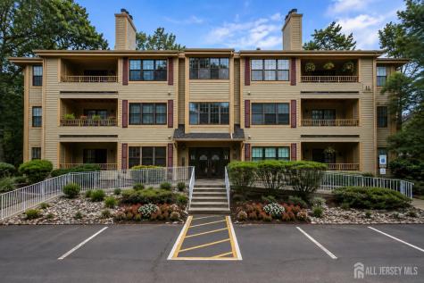 1108 Stoneridge Circle Helmetta NJ 08828