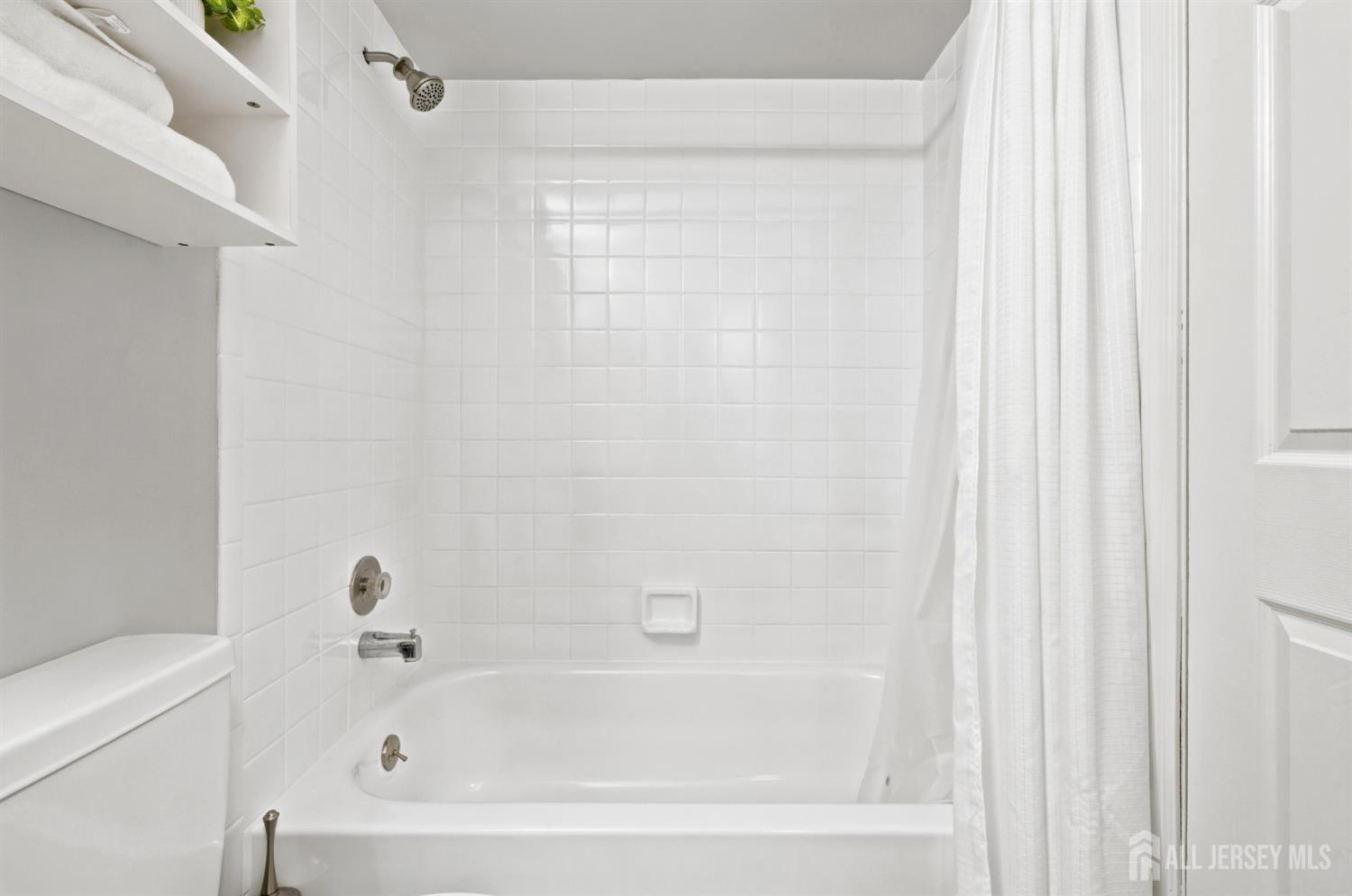 1001 Wellington Place Matawan NJ 07747