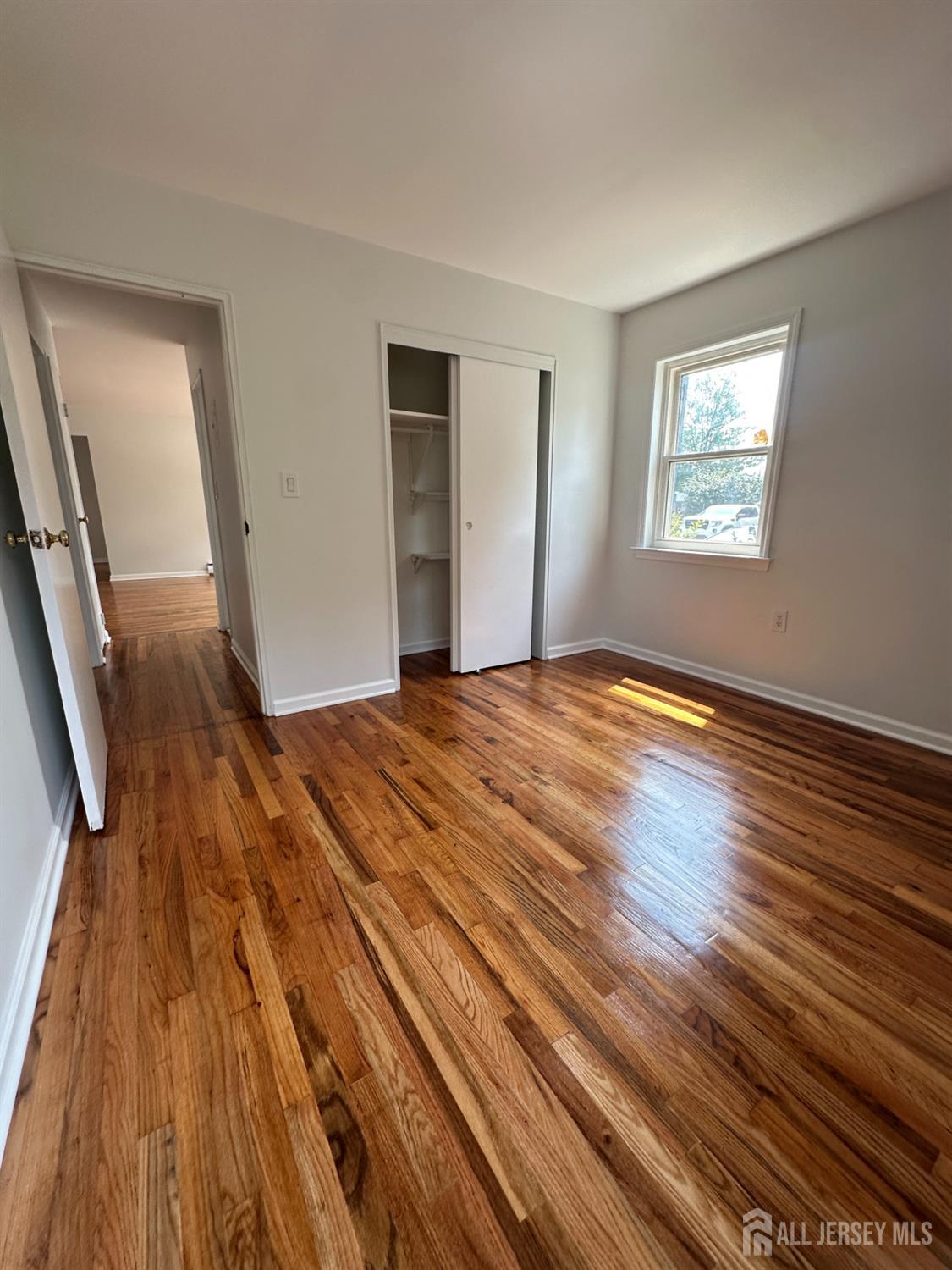 42 Woodedge Street Edison NJ 08817