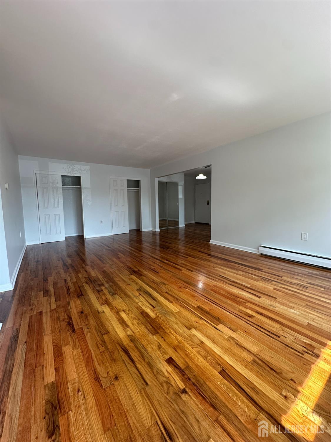 42 Woodedge Street Edison NJ 08817