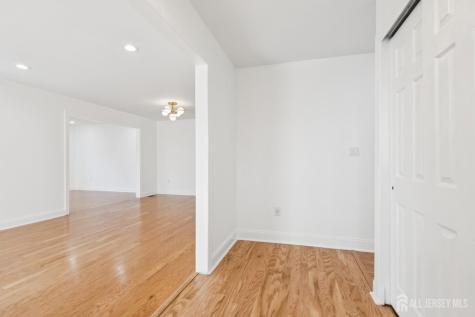 9-B Melborn Drive Monroe NJ 08831