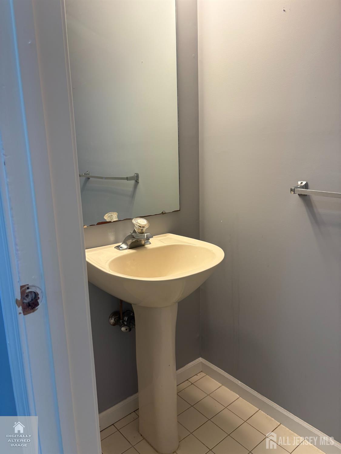 208 Hidden Woods Court Piscataway NJ 08854