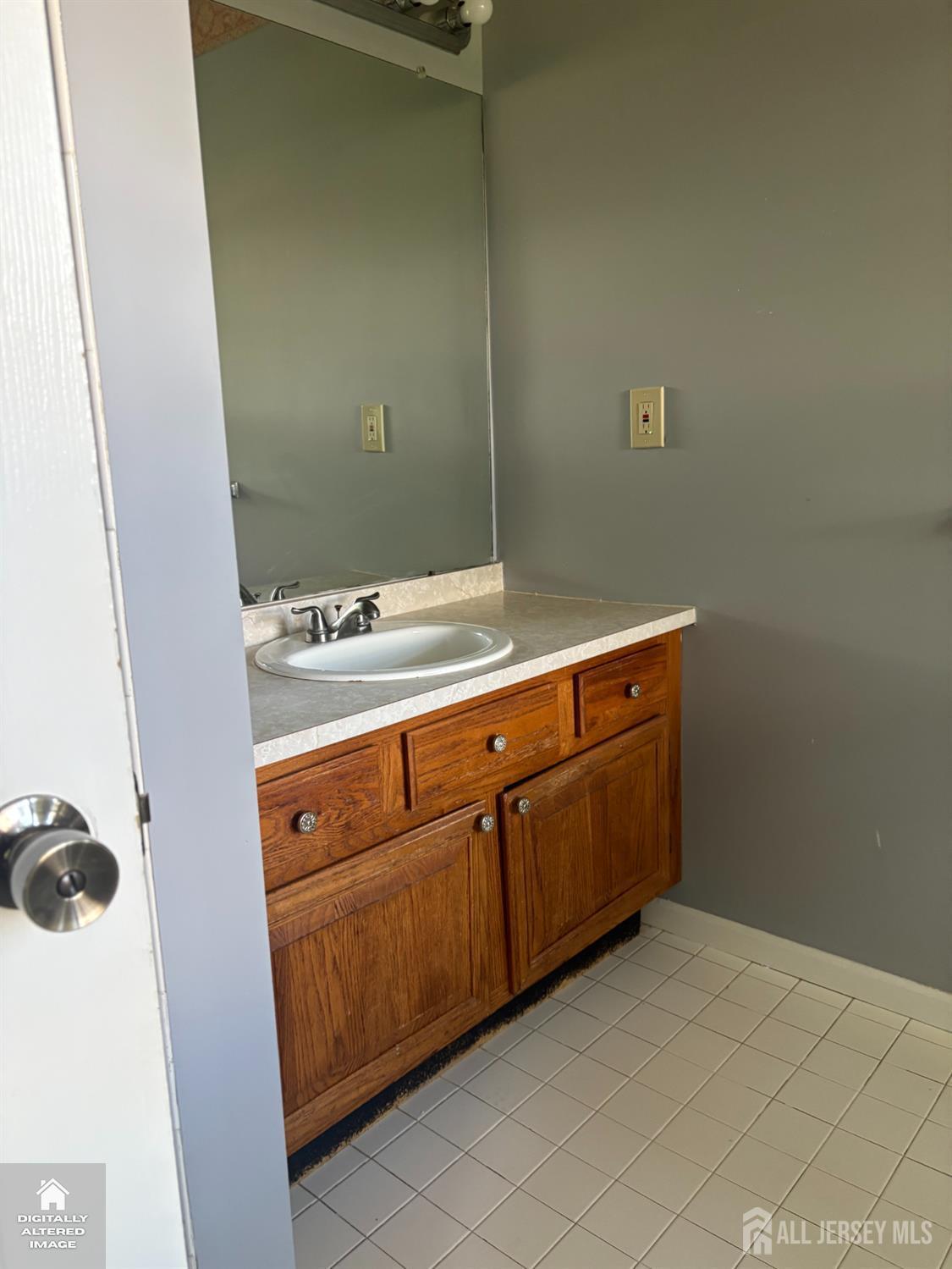 208 Hidden Woods Court Piscataway NJ 08854