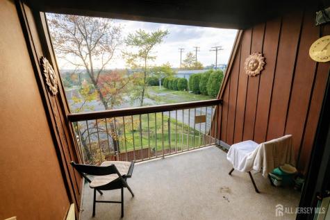 23-C Powderhorn Court Woodbridge Proper NJ 07095