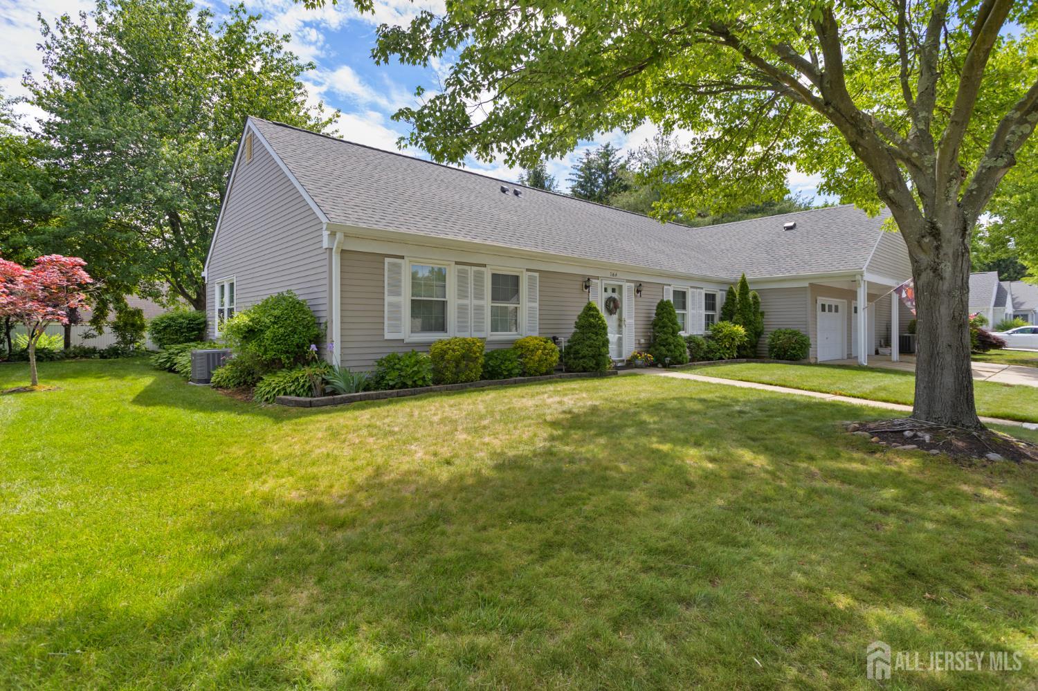 716 Victoria Court Monroe NJ 08831