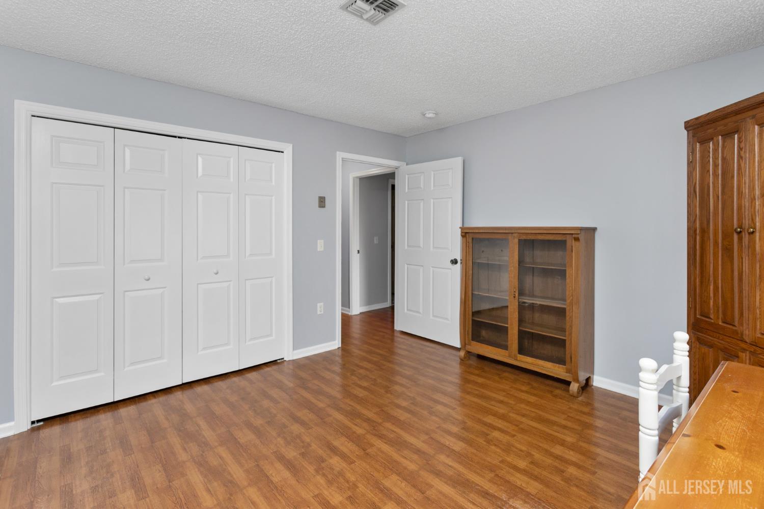 716 Victoria Court Monroe NJ 08831