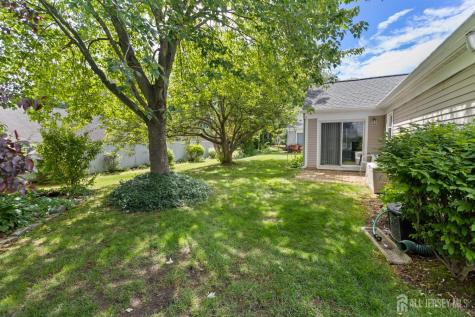 716 Victoria Court Monroe NJ 08831