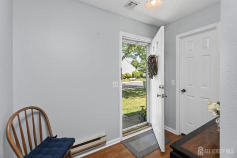 716 Victoria Court Monroe NJ 08831