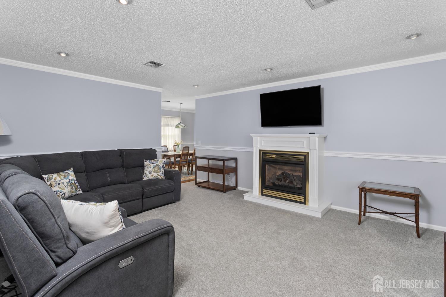 716 Victoria Court Monroe NJ 08831