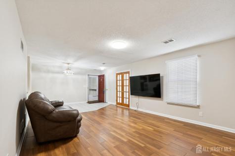 20 Austin Court Freehold Twp NJ 07728